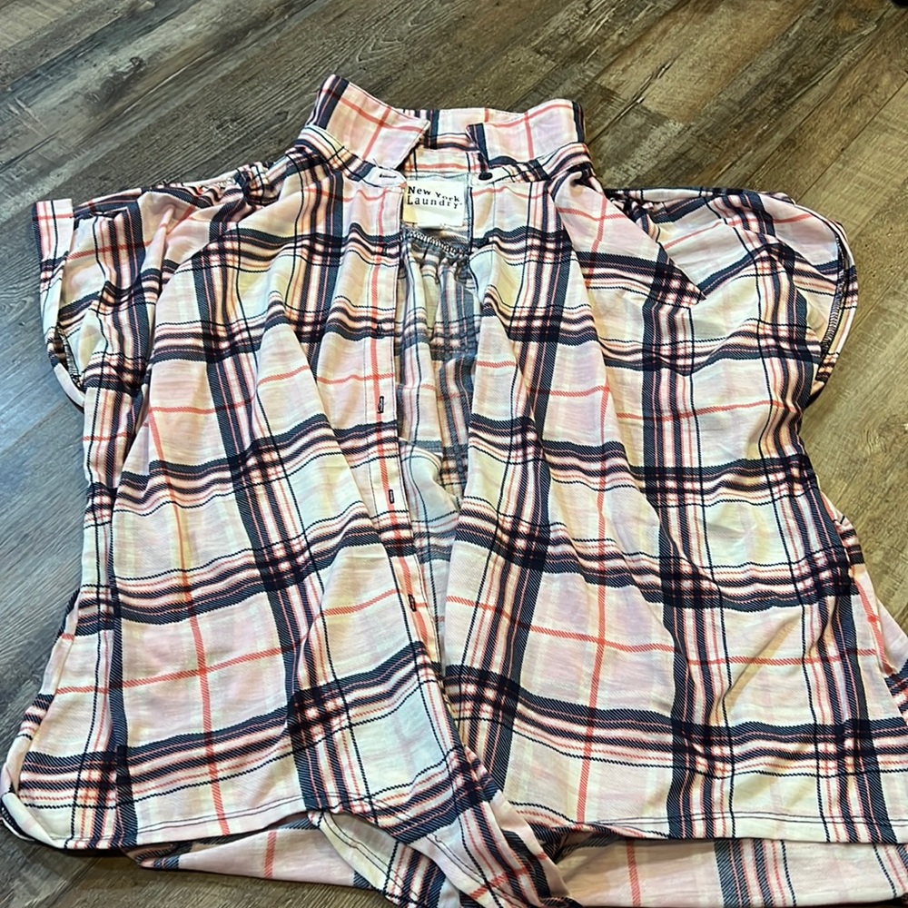 Shirt sleeve button up